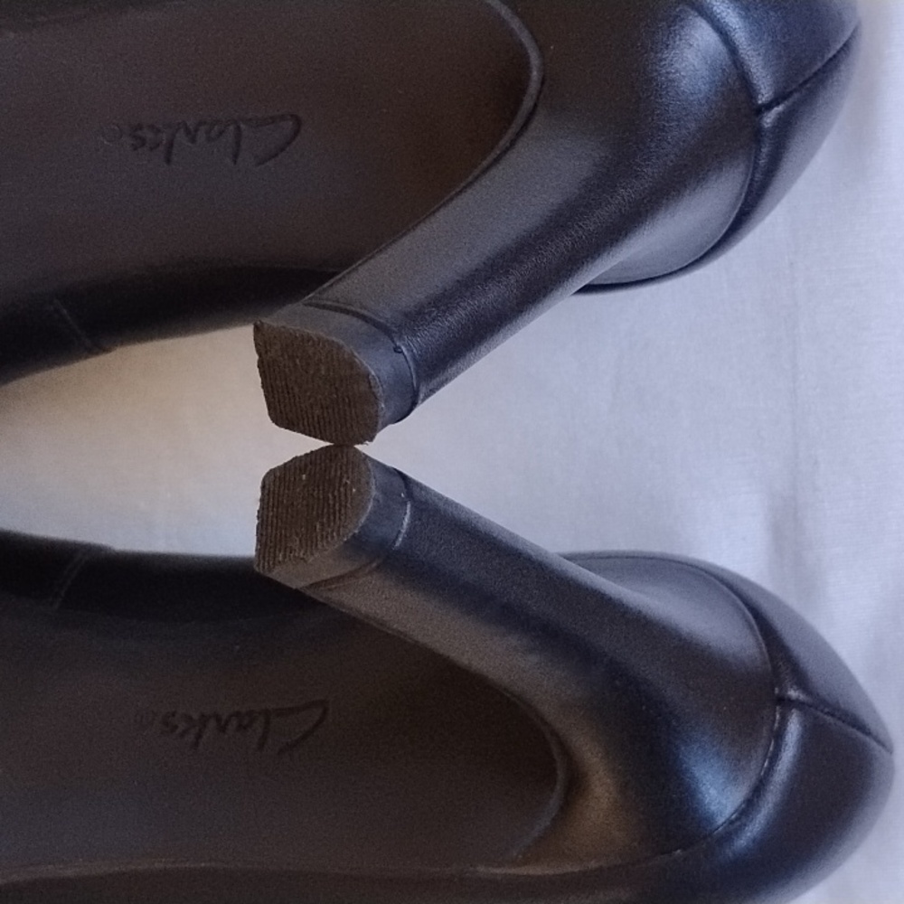 Clarks Collection Ambyr Joy Round Toe Leather Platform Pumps 8.5 Black - Picture 9 of 14